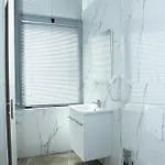 Alv Rent 3* Vlorë