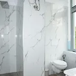 招待所 Alv Rent Vlorë