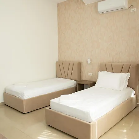 Alv Rent Πανσιόν Vlorë