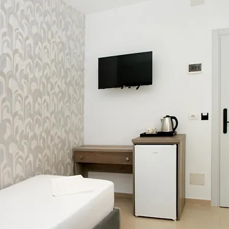 Alv Rent 3* Vlorë
