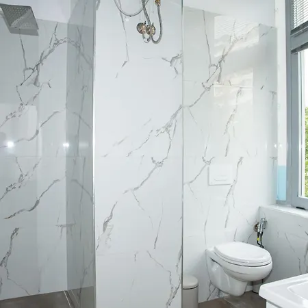 Gæstehus Alv Rent Vlorë