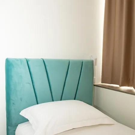 Alv Rent Πανσιόν Vlorë