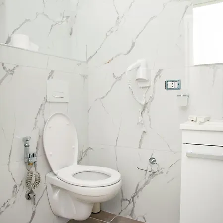 Alv Rent Guest house *