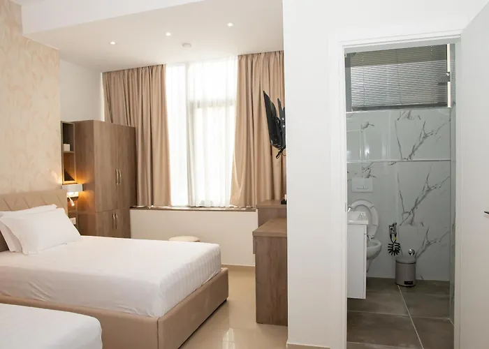 Alv Rent Pensión 3*