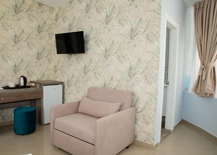 Alv Rent Pensión 3*